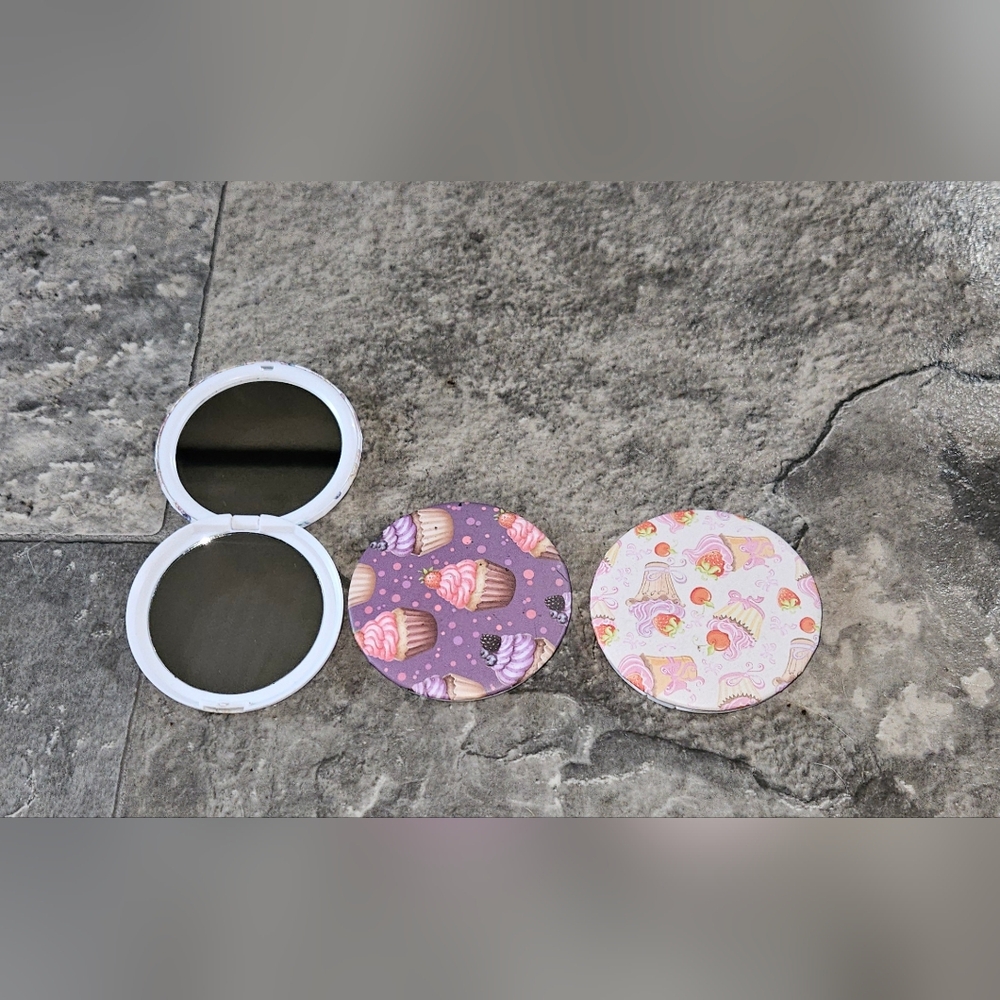 3 x Compact Mirror With Cute Cupcake Designs BNIB